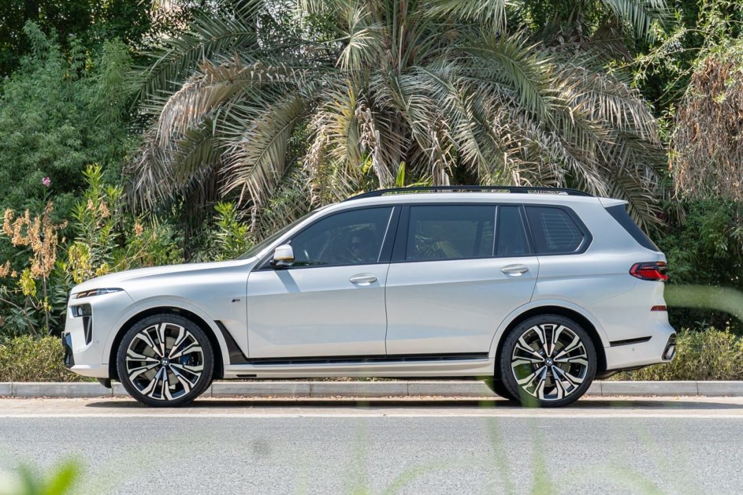 BMW X7 m40 with Driver