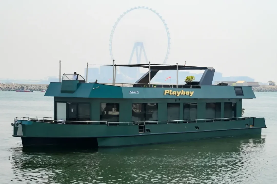 MK004 - Private Houseboat Dubai (1)