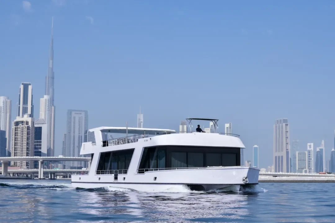 MK005 - Private Houseboat Dubai (7)