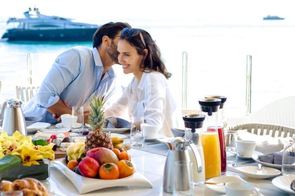 Exclusive Morning Breakfast on a House Boat Dubai